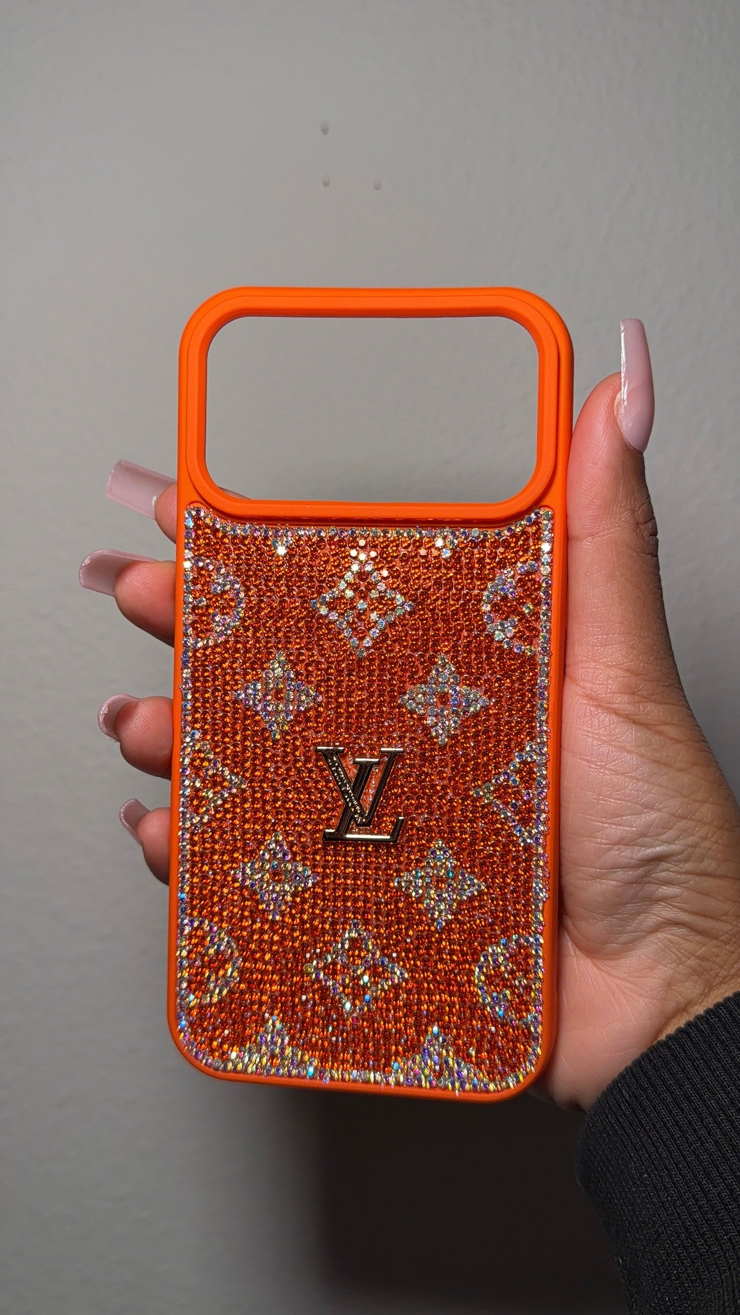 Bling Louis V The Pynk Plug