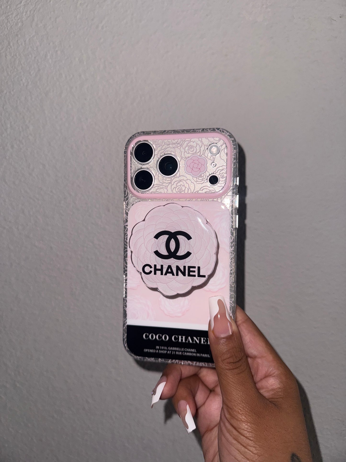 Floral Chanel Case w/ Popsocket