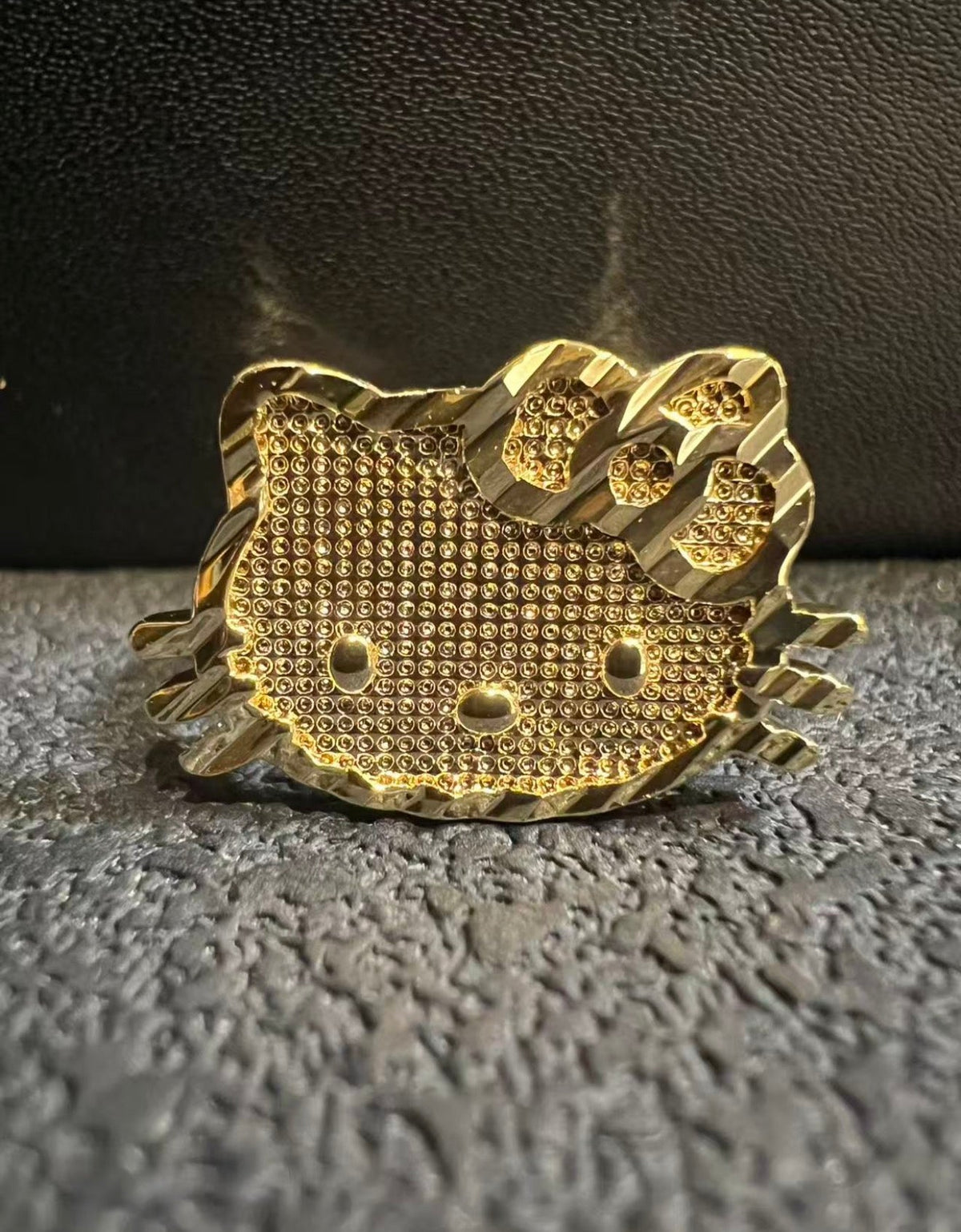 Small HK Face Ring The Pynk Plug