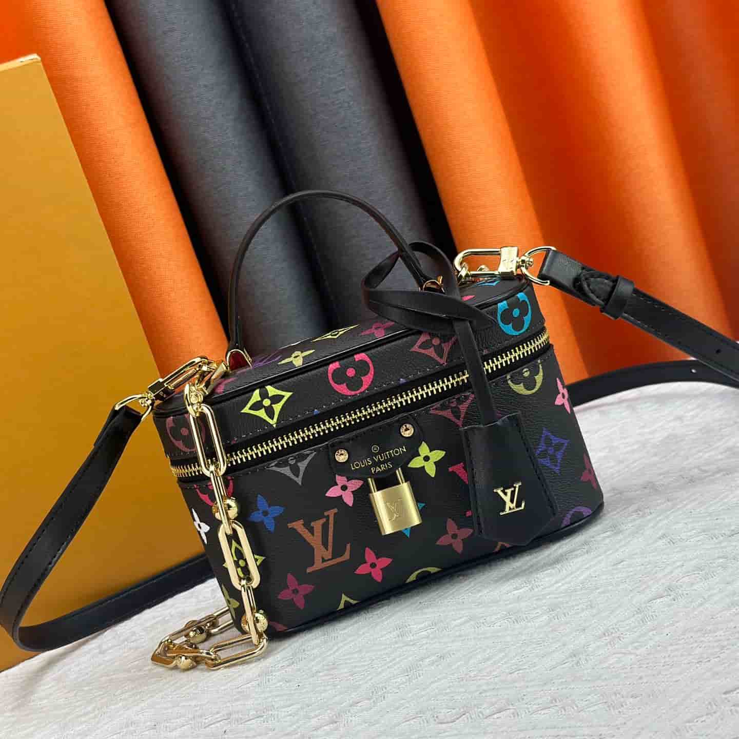 Black LV Bag The Pynk Plug