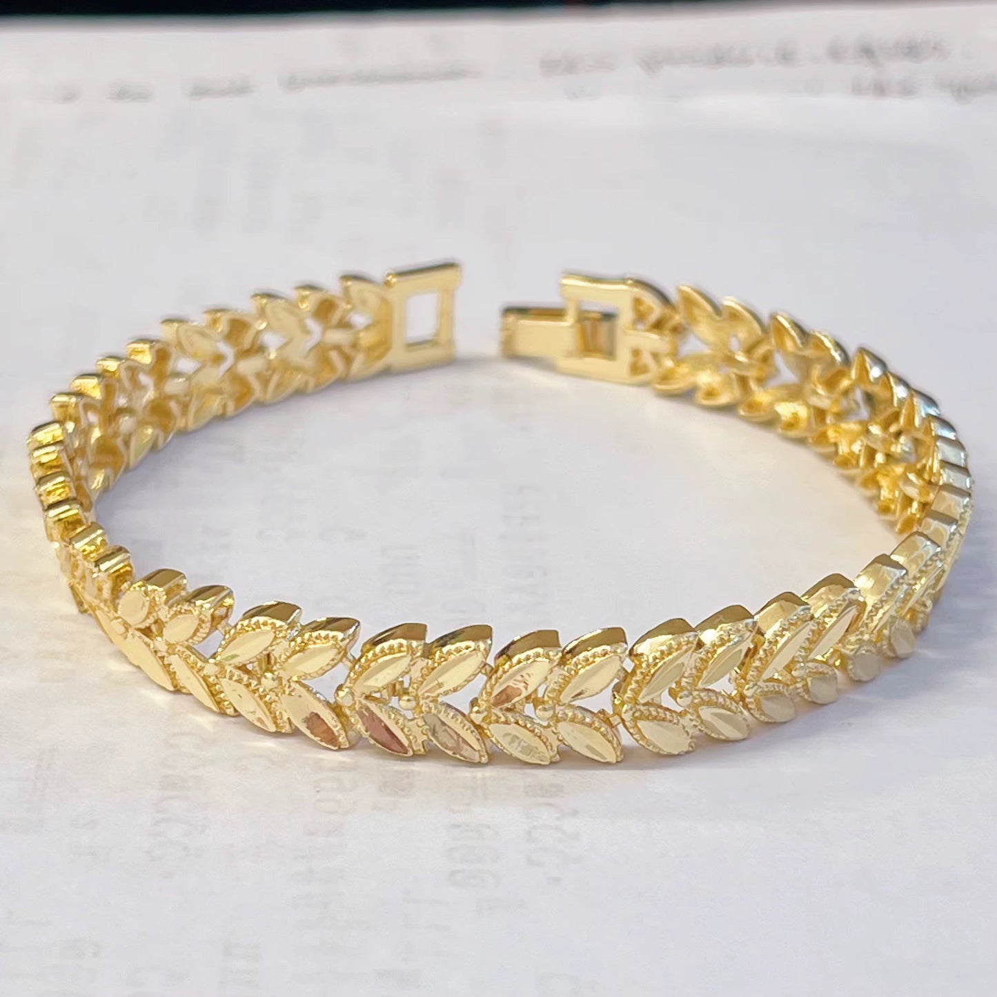 Leaf Link Bracelet The Pynk Plug