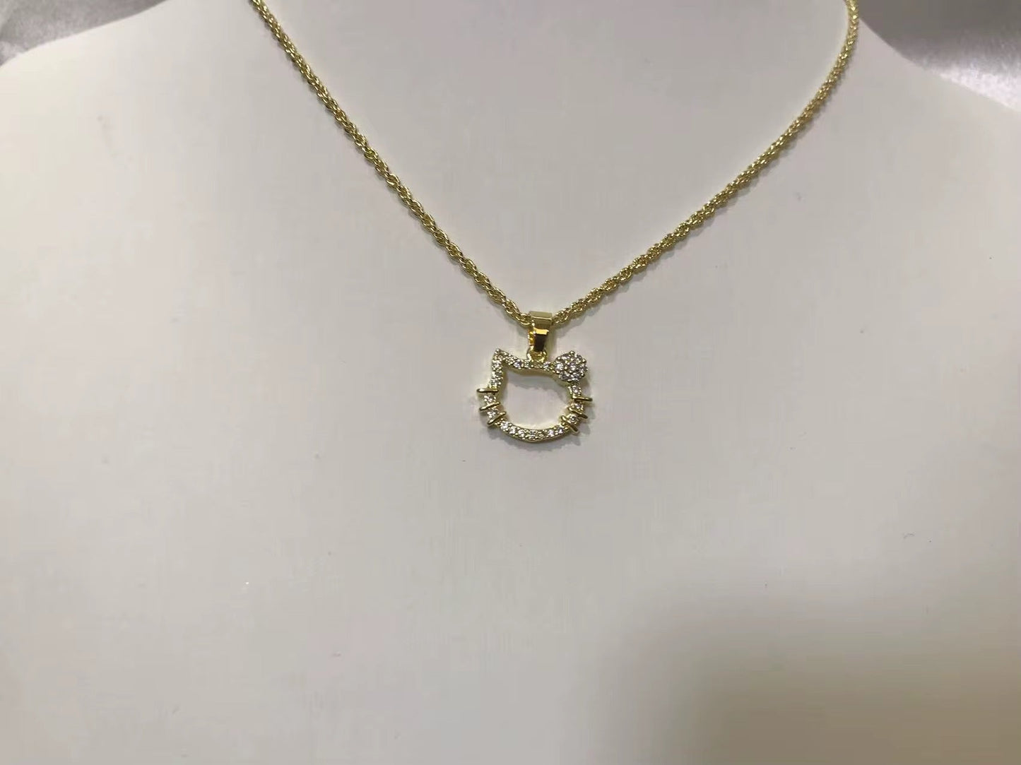 Open Face Hello Kitty Pendant The Pynk Plug
