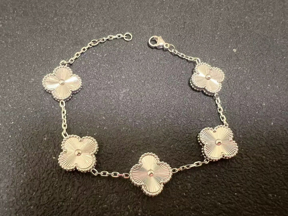 Silver Clover Bracelet