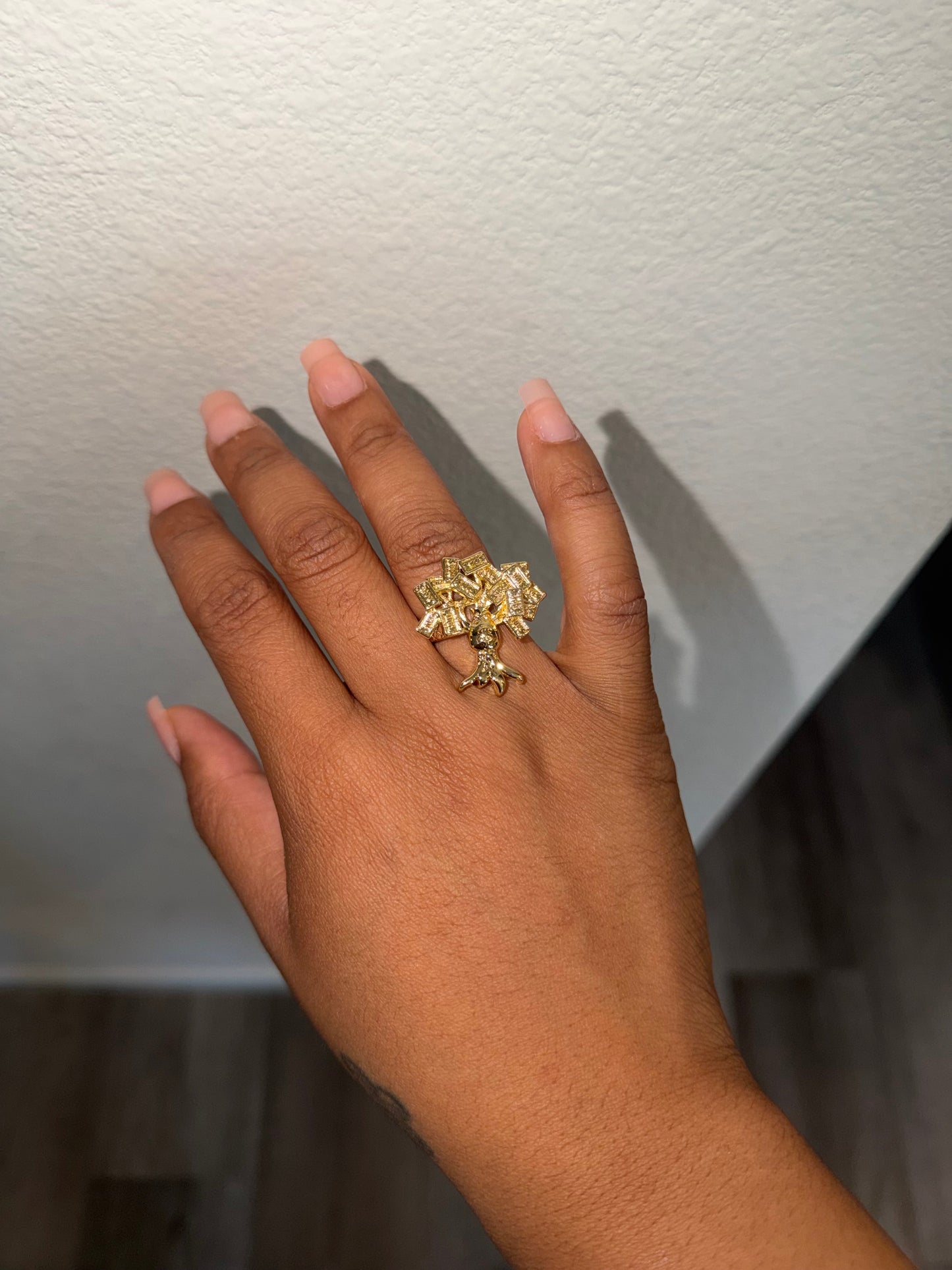 Money Tree Ring The Pynk Plug