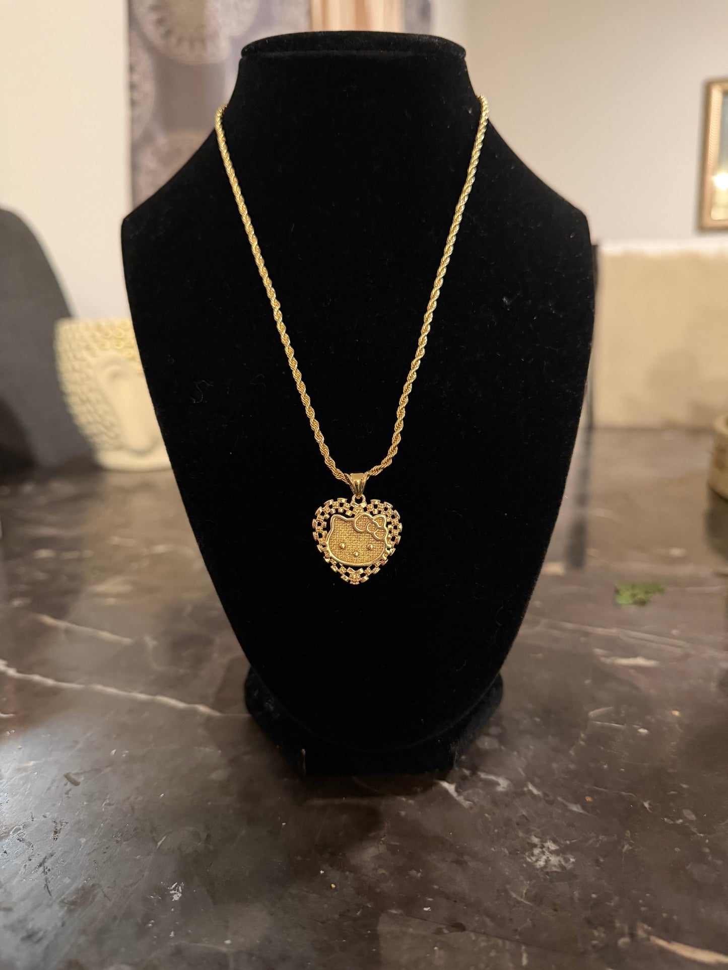 Hello Kitty Rolex Heart (Gold Bow) The Pynk Plug