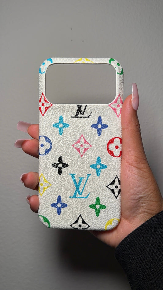 Louis V Print The Pynk Plug