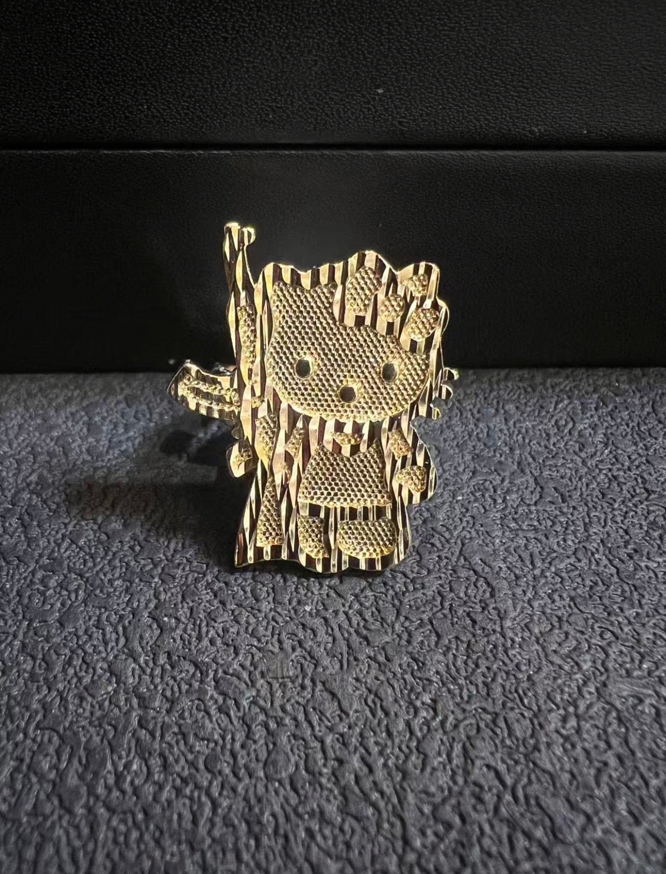 Diamond Cut Hello Kitty AK Ring The Pynk Plug