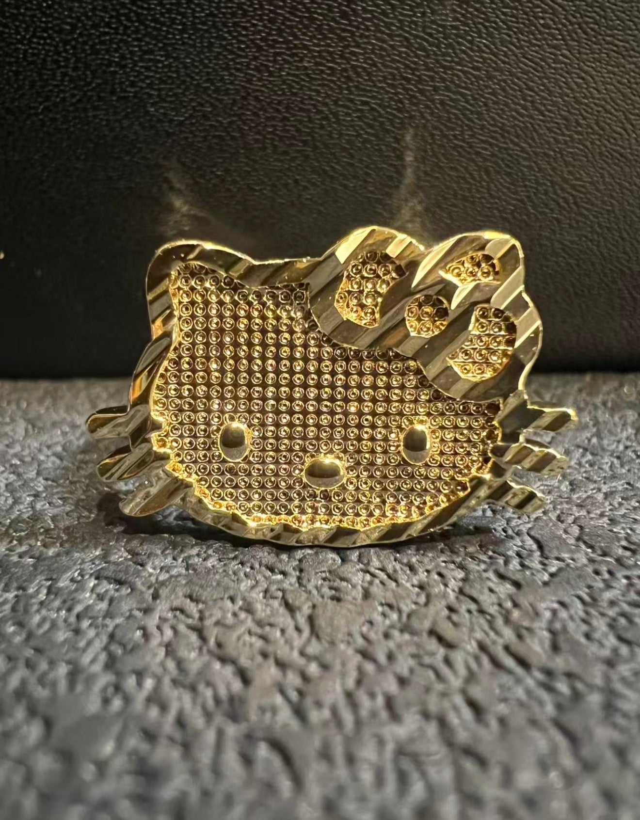Small HK Face Ring The Pynk Plug