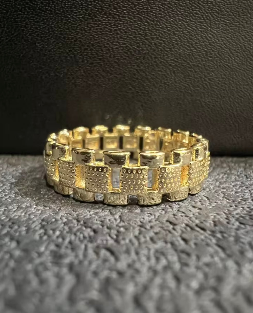 Rolex Ring The Pynk Plug