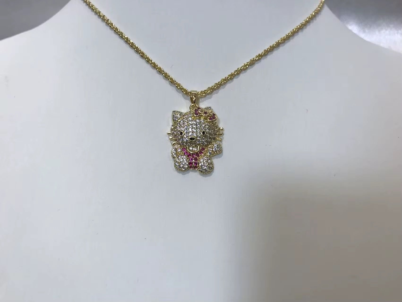 Iced Hello Kitty Pendant The Pynk Plug