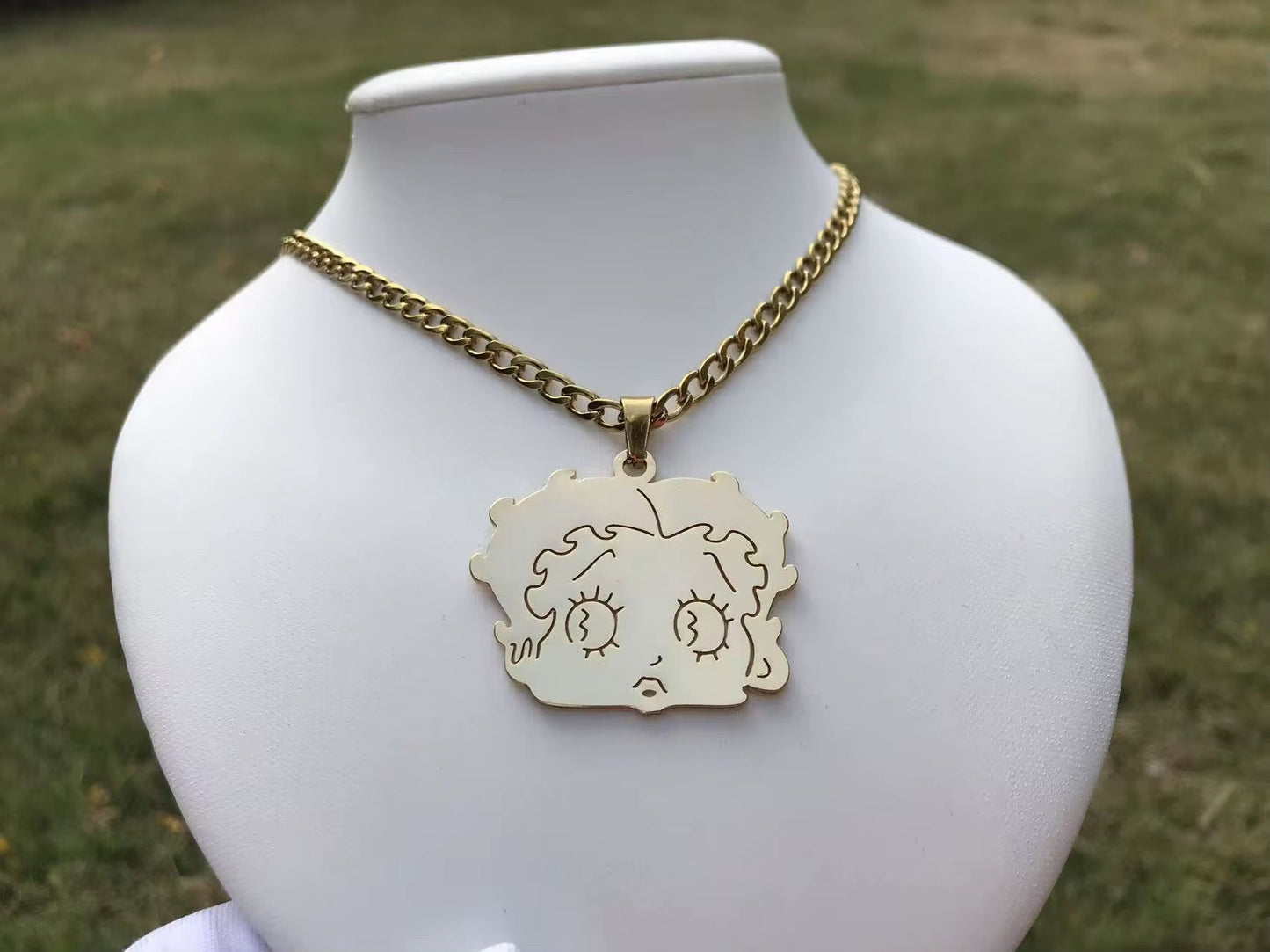 Betty Boop Chain The Pynk Plug