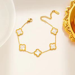 White Clover Bracelet The Pynk Plug