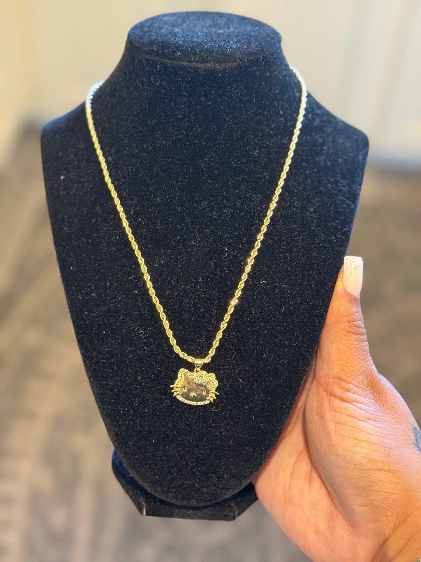 Small Hello Kitty Face Pendant